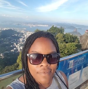 Meet your Posher, Nadine